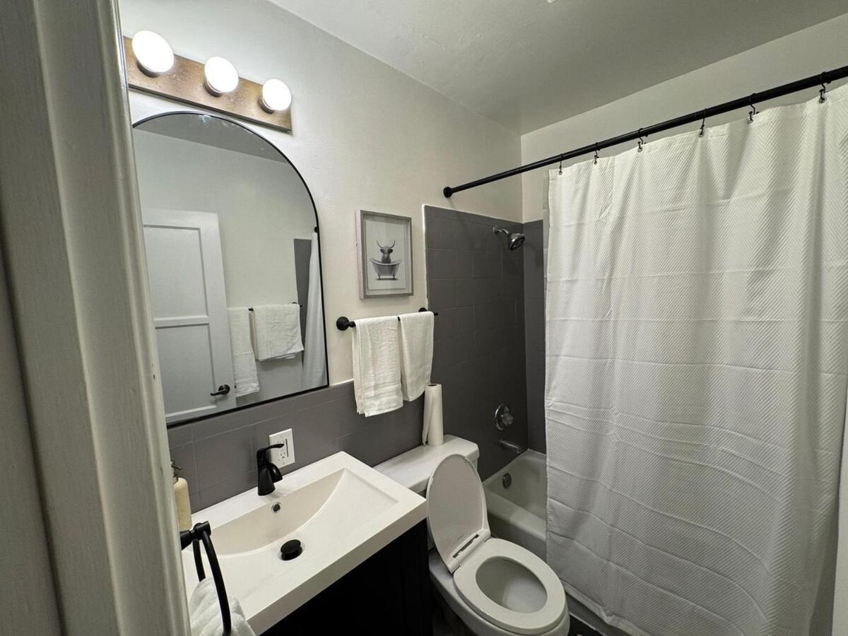 Stylish And Cozy 2br 1ba Getaway Near Lax - Lmu - Sofi - Beaches * Los Angeles