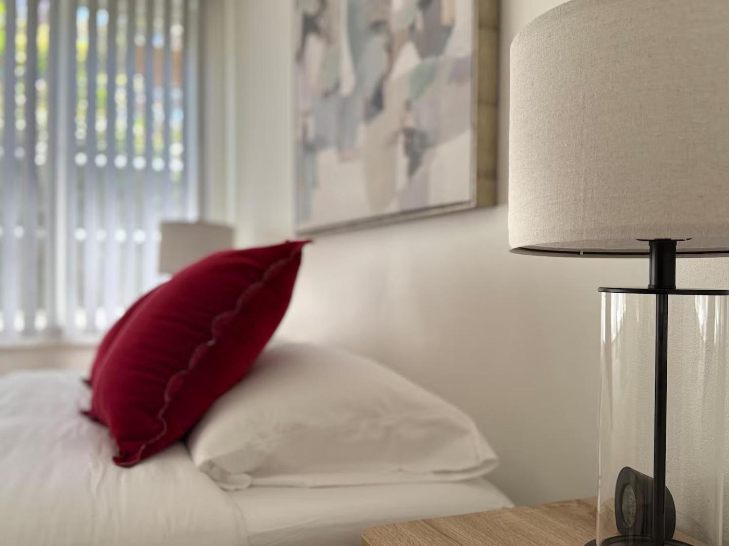 Stylish And Cozy 2br 1ba Getaway Near Lax - Lmu - Sofi - Beaches Apartment *